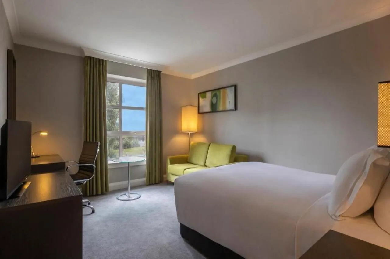 Hilton Dublin Hotel 4*,