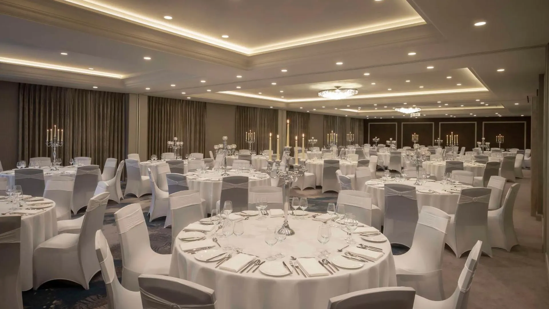 Hilton Dublin Otel